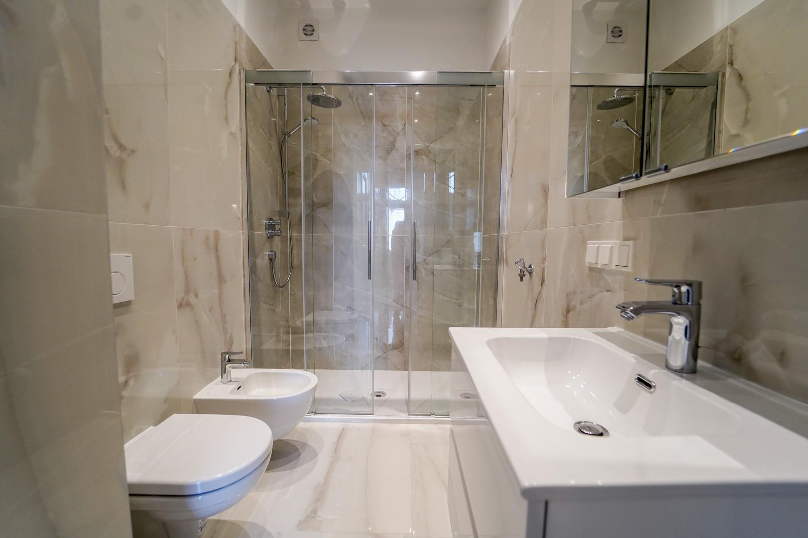 Badezimmer 2