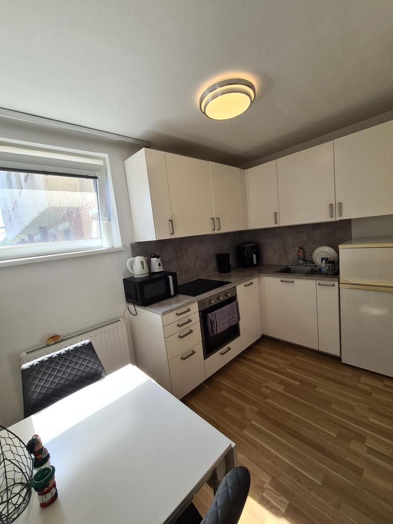 Küche+kleine Essbereich