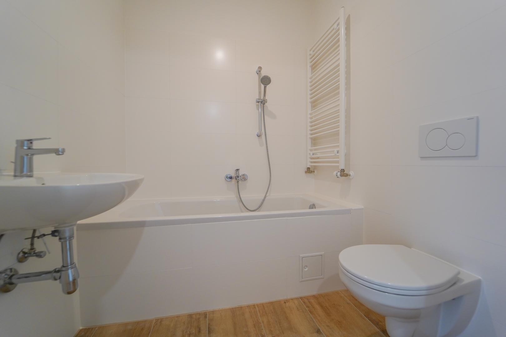 Bad + WC