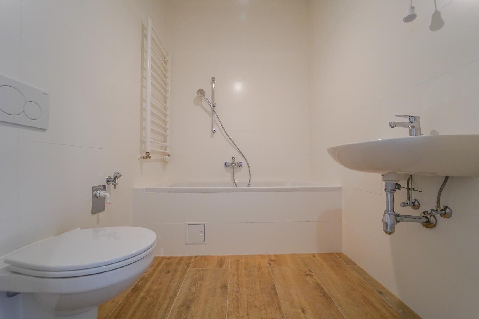 Bad + WC